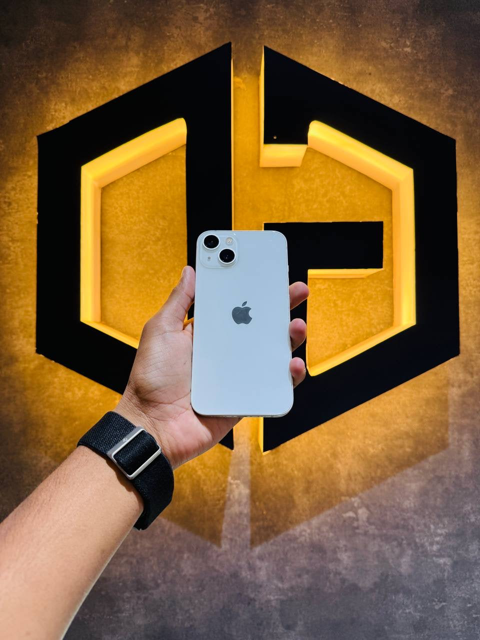 Apple iPhone 13 128GB - WHITE - Code (09753)