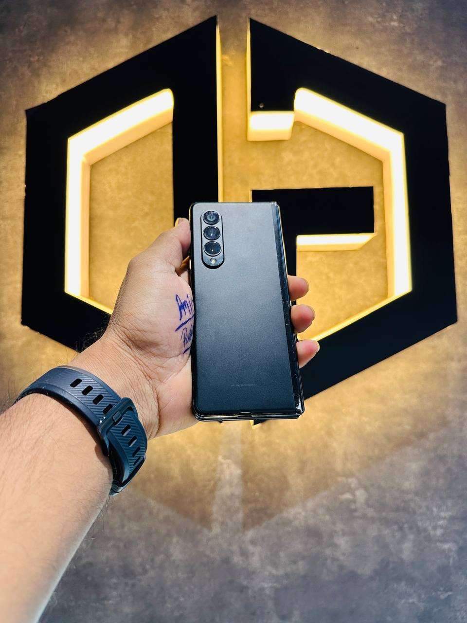 Samsung Z Fold 3 12+256GB - BLACK - Code (00558) - The Digital Hub