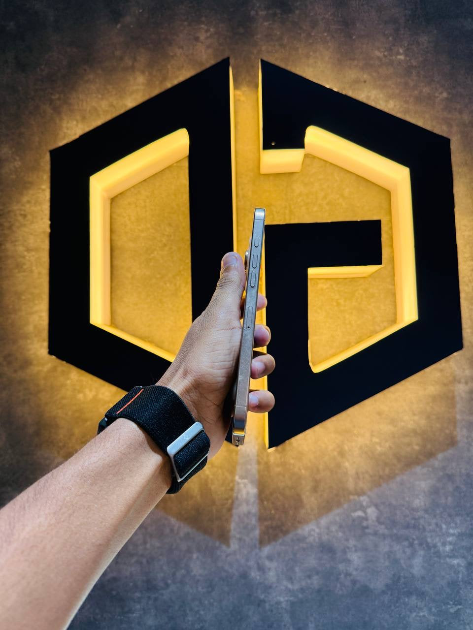 Apple iPhone 16 Pro Max 256GB - DESERT TITANIUM - Code (48677) - The Digital Hub