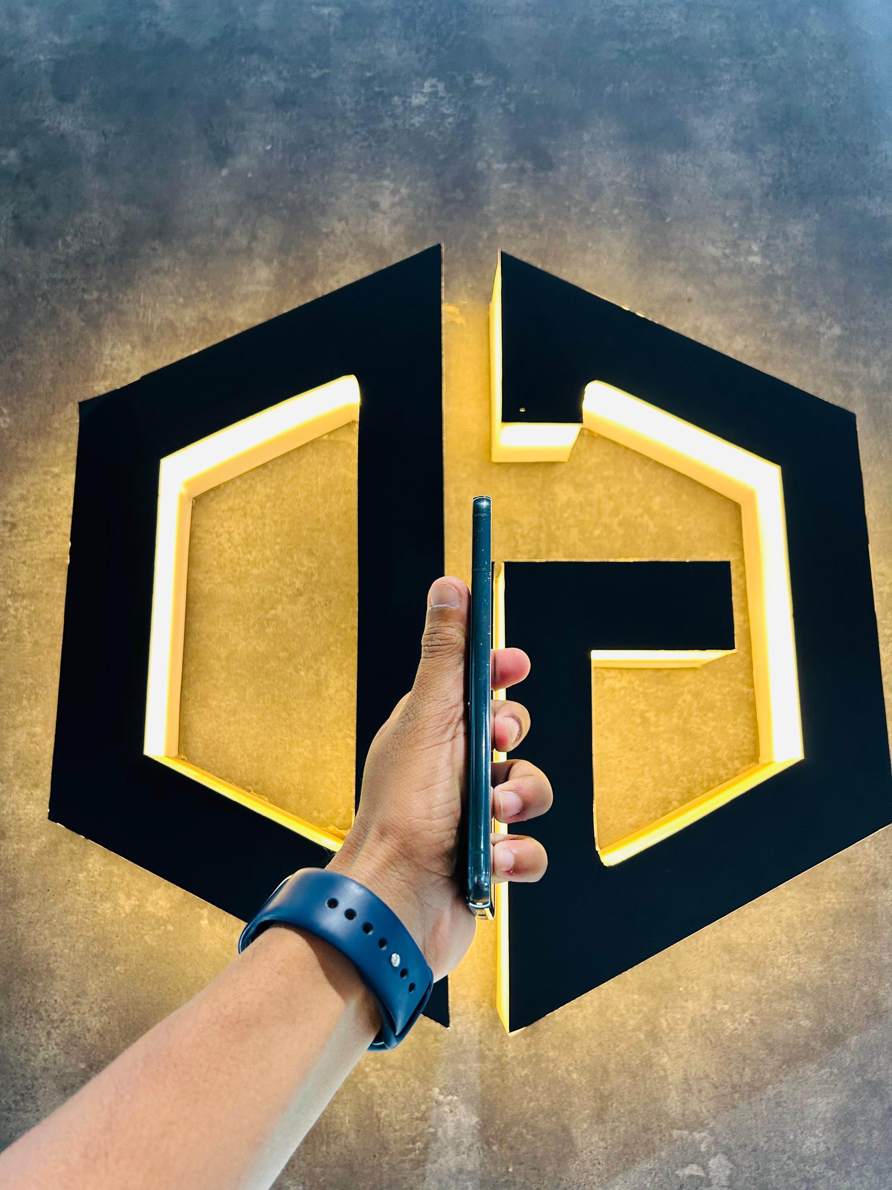 Samsung S22 Plus 8+256GB - GREEN - Item Code (40080) - The Digital Hub