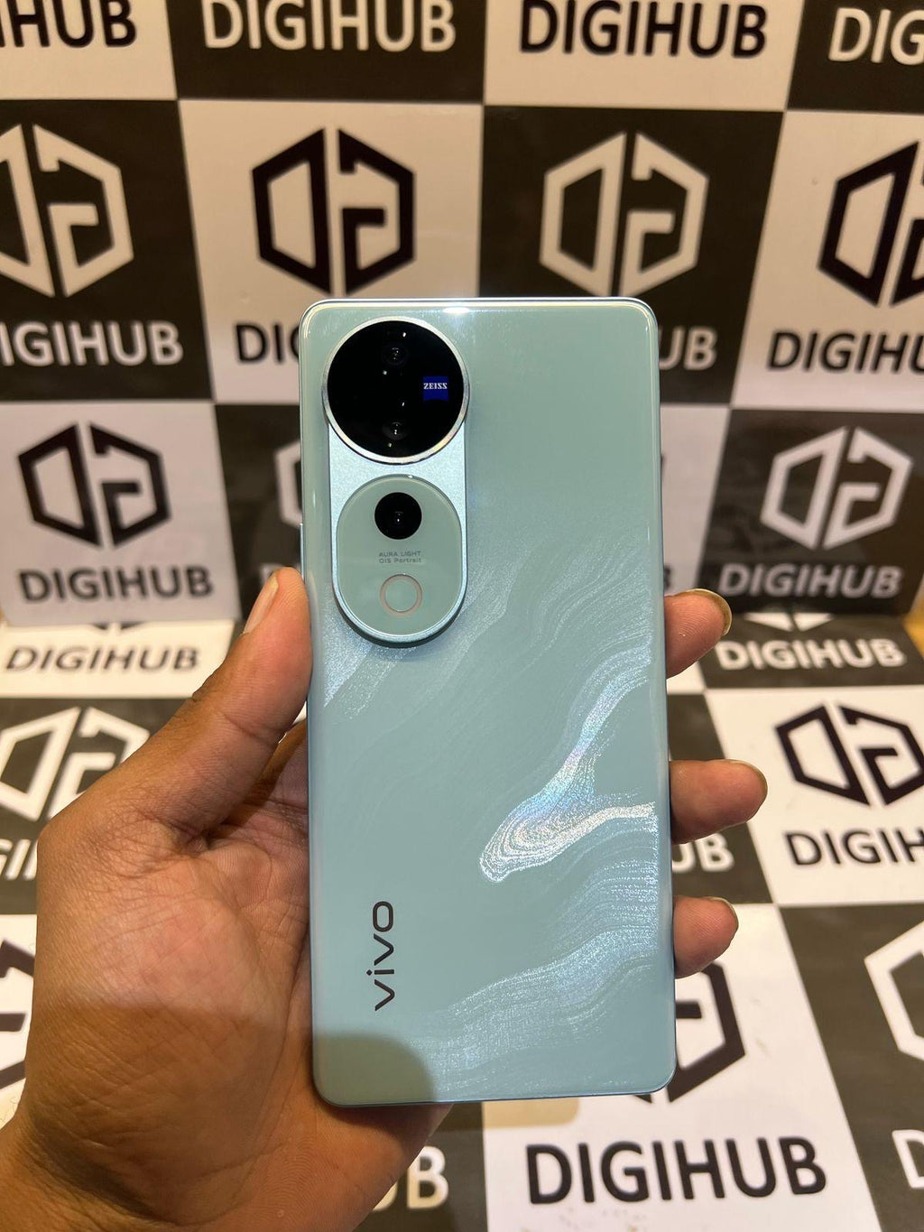 Vivo V40 Pro 8+256Gb - Ganges Blue - Item Code (30319)