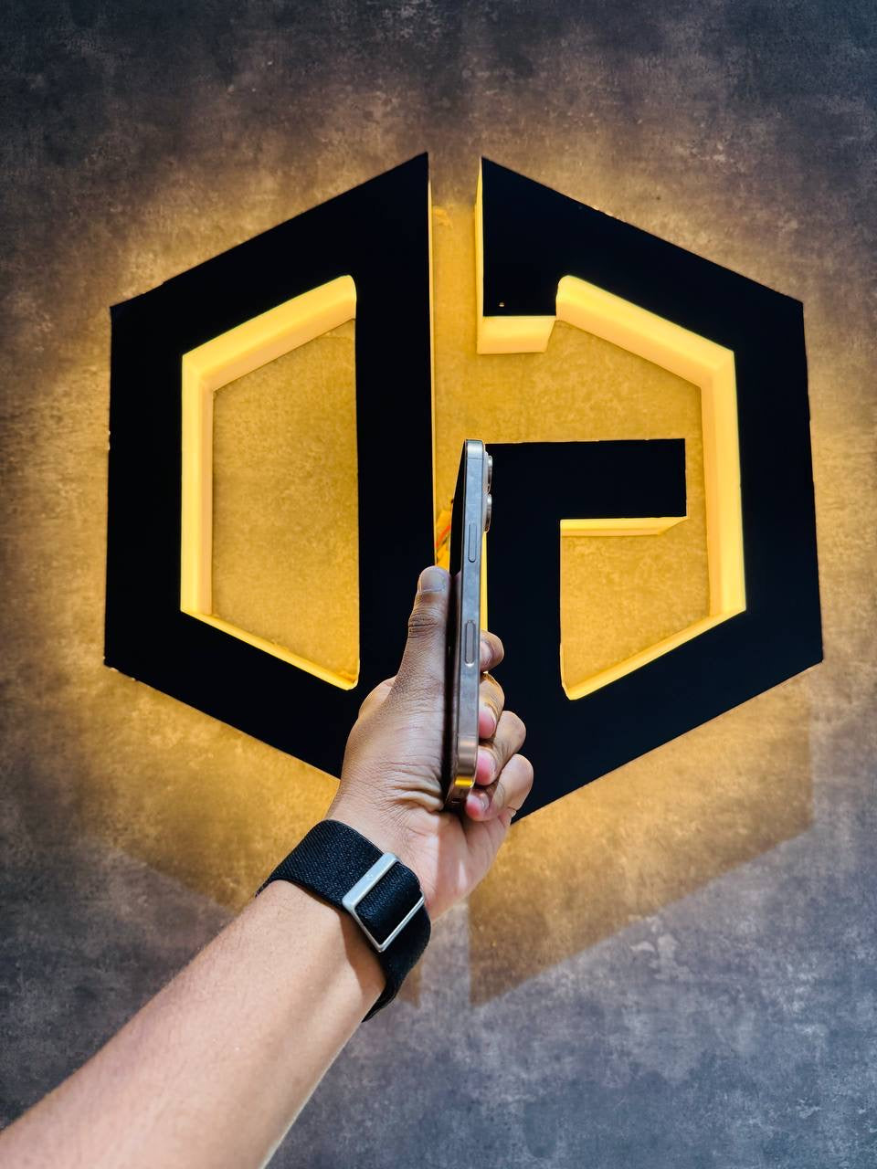 Apple iPhone 16 Pro 512GB - DESERT TITANIUM - Code (79561) - The Digital Hub