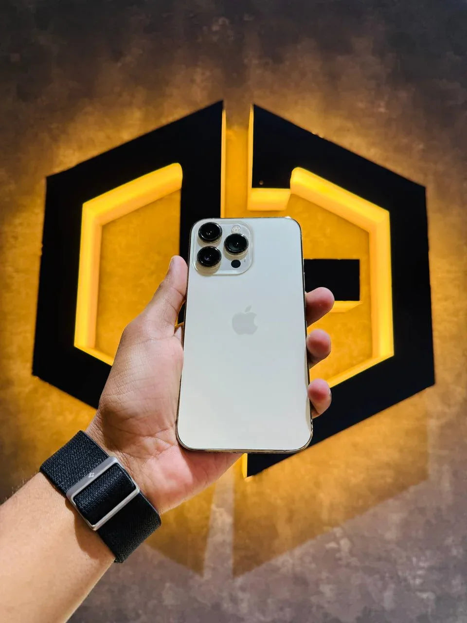 Apple iPhone 13 Pro 128GB - GOLD - Code (81367) - The Digital Hub