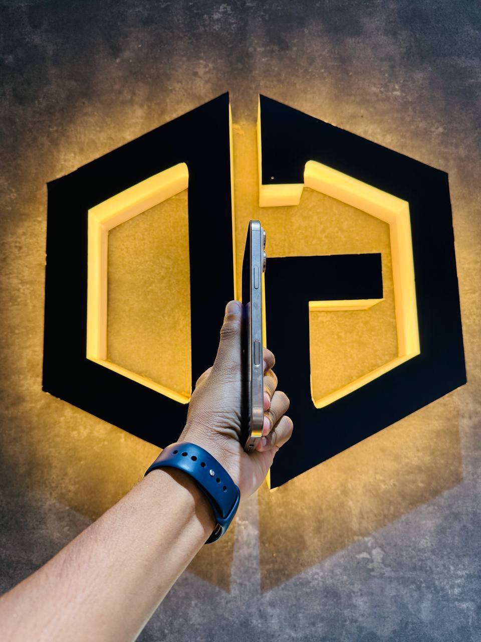 Apple iPhone 16 Pro Max 256GB - DESERT TITANIUM - Code (81393) - The Digital Hub