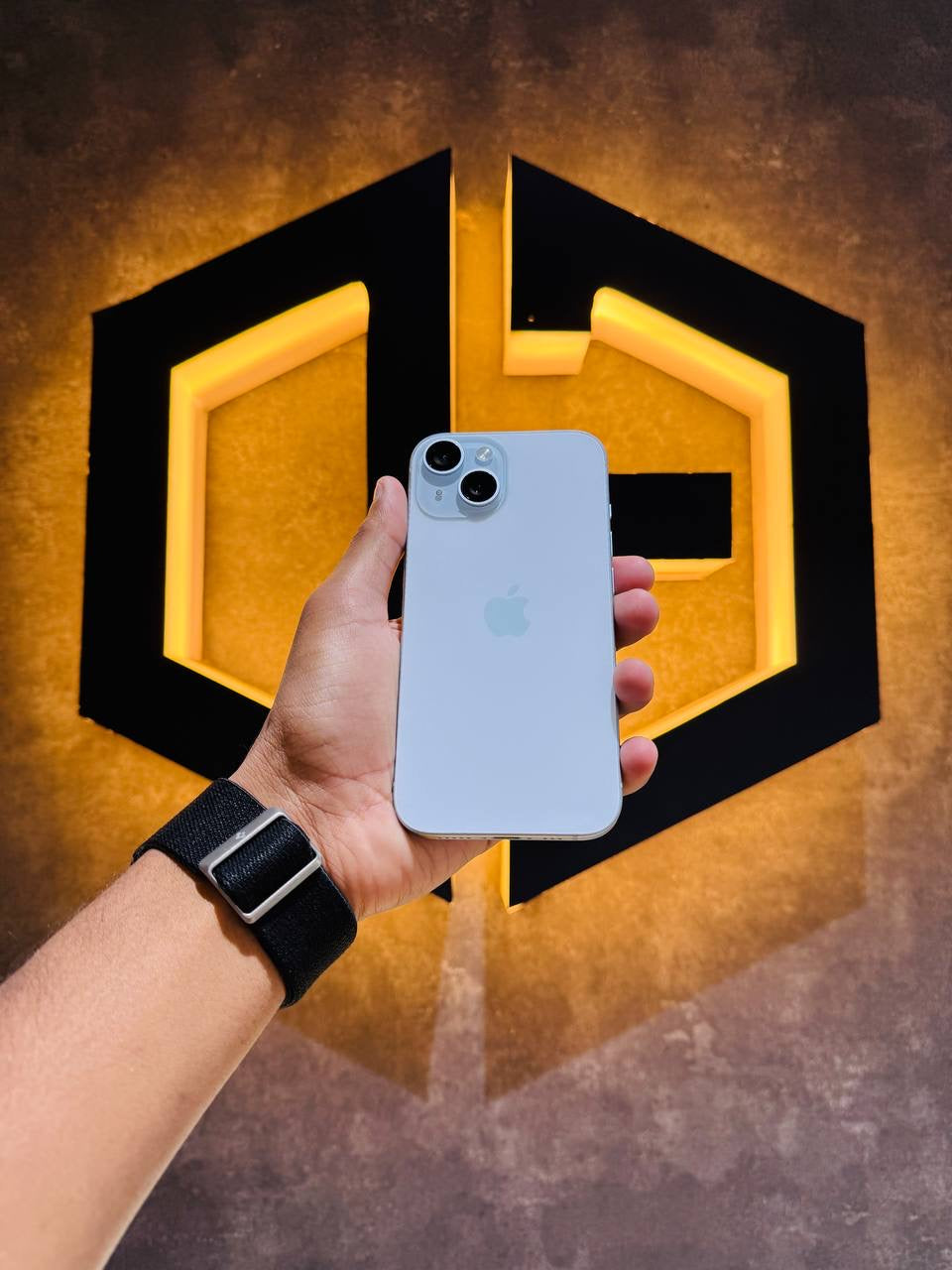 Apple iPhone 15 256GB - BLUE - Code (23696) - The Digital Hub