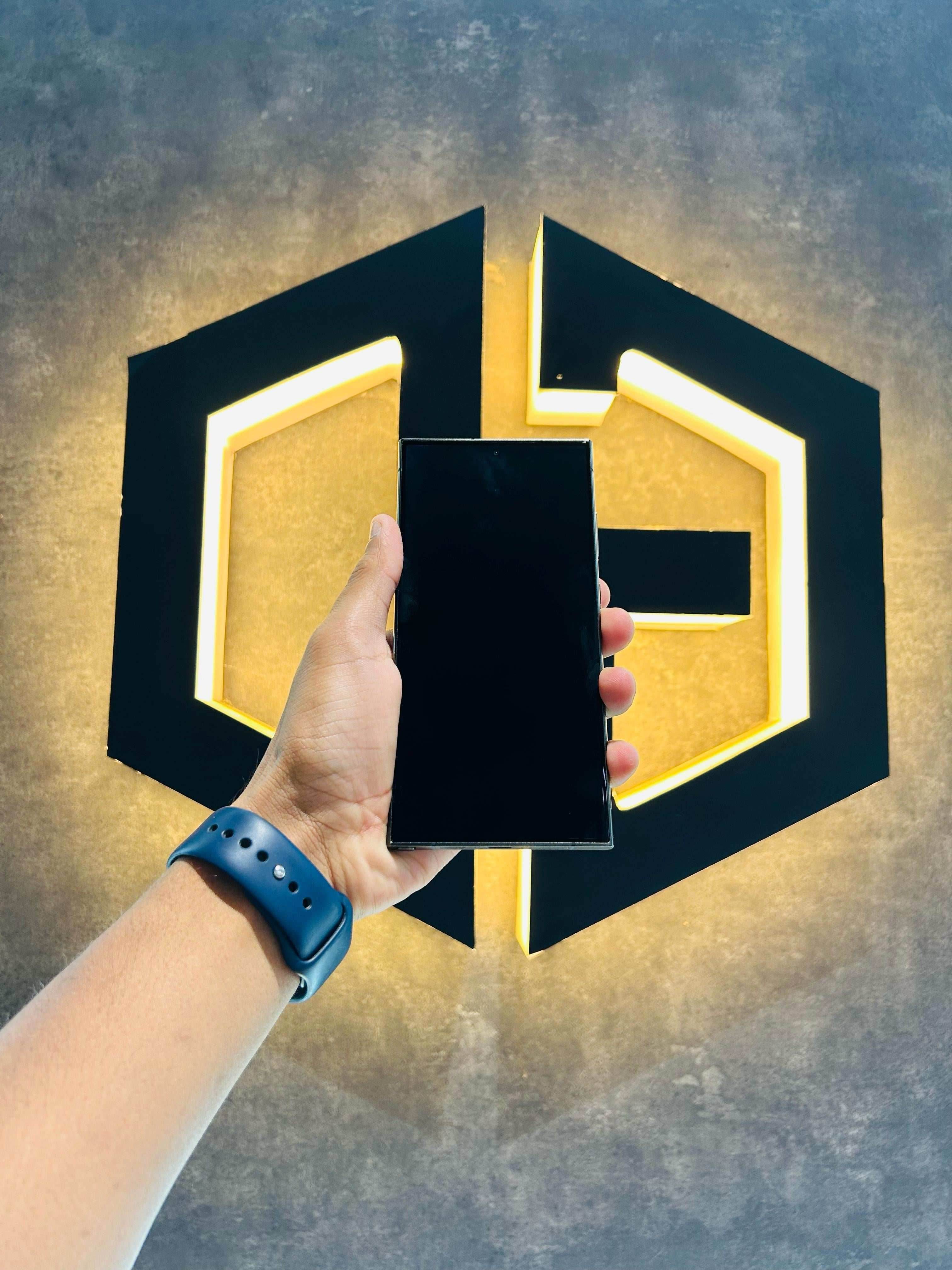 Samsung S24 Ultra 12+256Gb - Black Titanium - Item Code (45157) - The Digital Hub