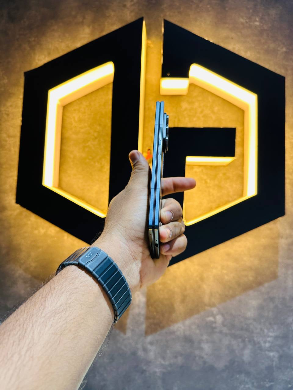 Samsung Z Fold 7 12+512GB - JETBLACK - Code (12487) - The Digital Hub