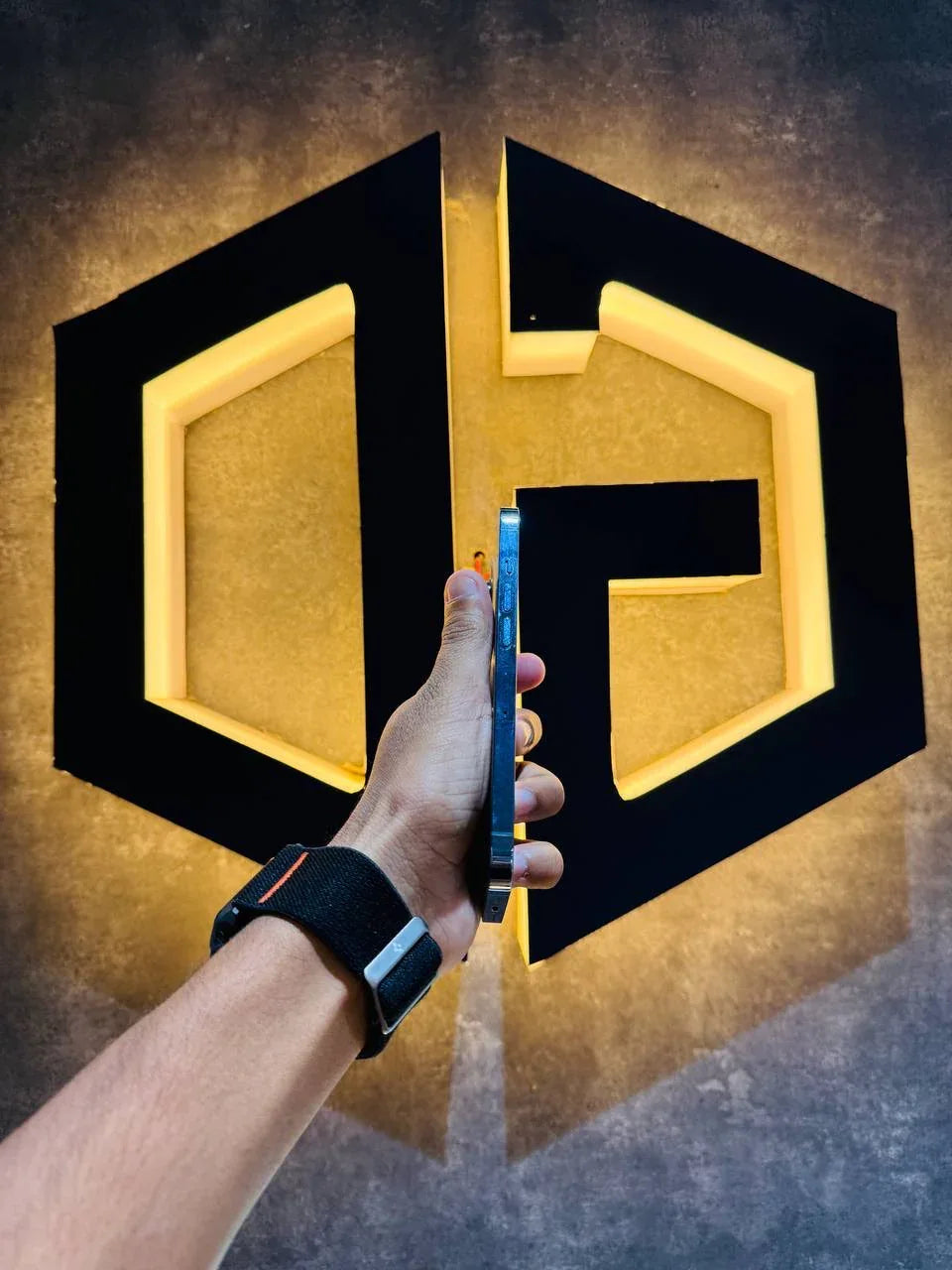 Apple iPhone 13 Pro 256GB - BLUE - Code (04200) - The Digital Hub