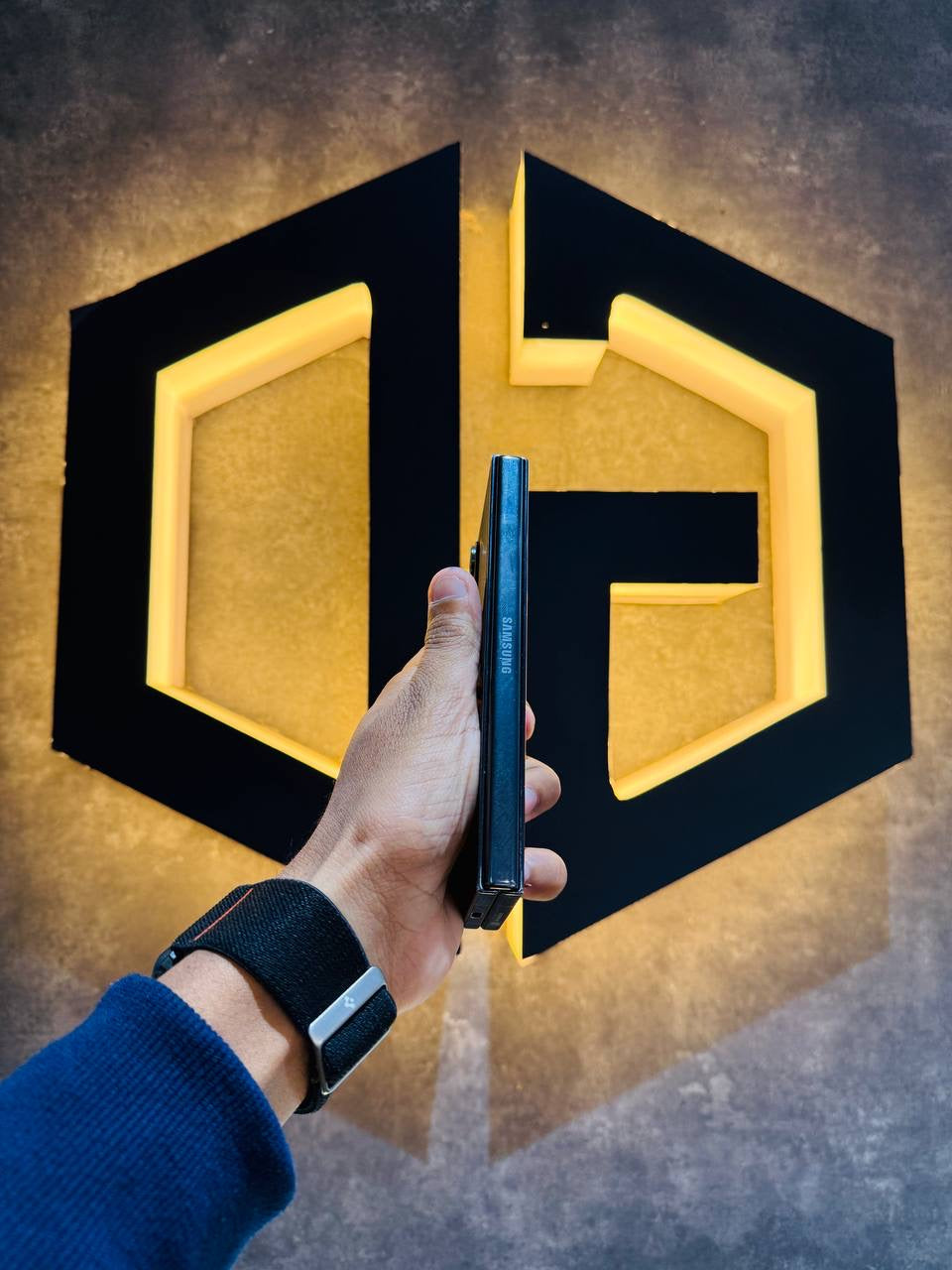 Samsung Z Fold 5 12+512GB - BLACK - Code (84646) - The Digital Hub