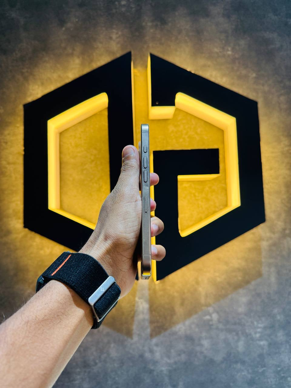 Apple iPhone 16 Pro 256GB - DESERT TITANIUM - Code (06115) - The Digital Hub