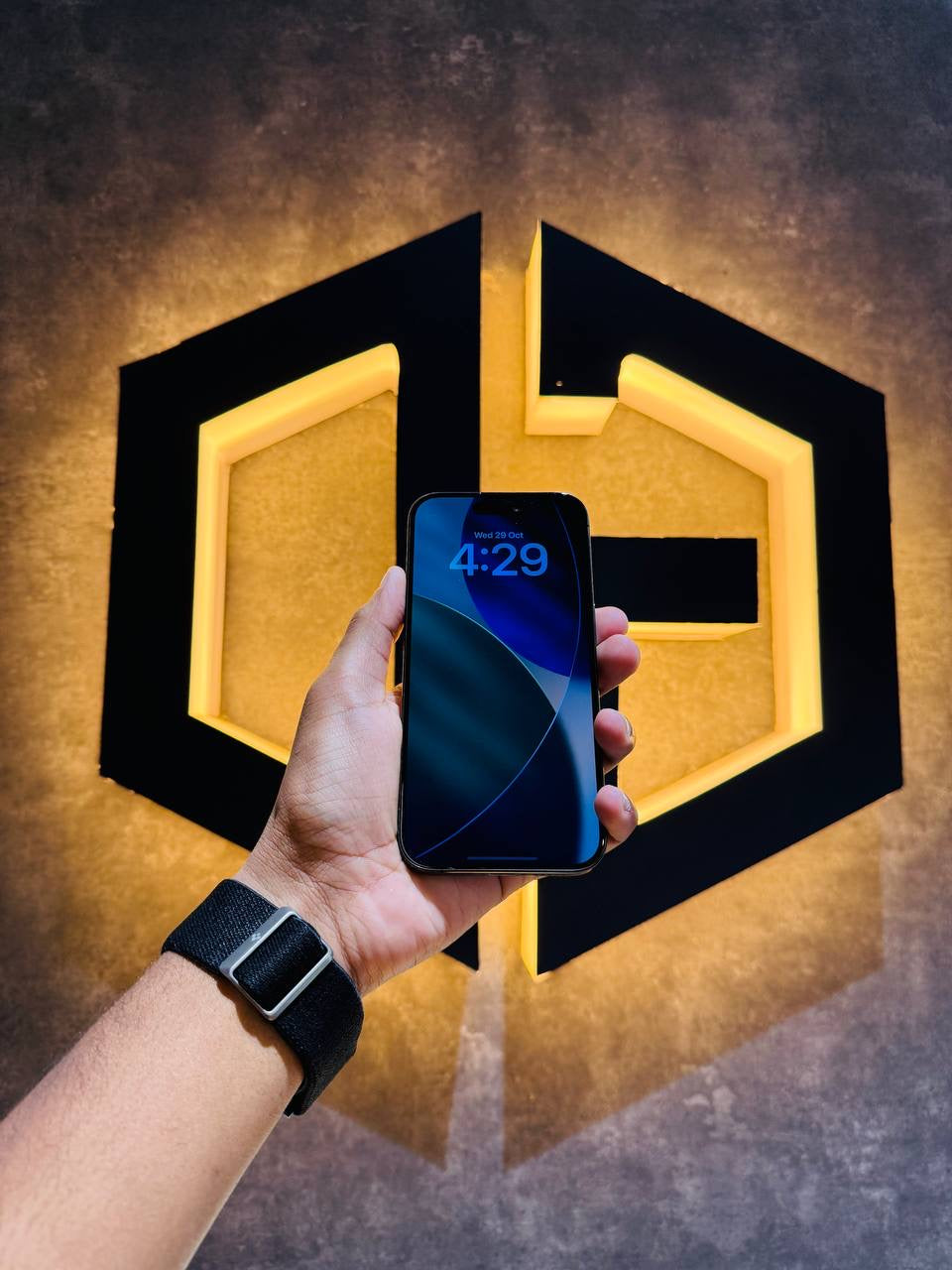 Apple iPhone 15 Pro 128GB - BLACK - Code (04914) - The Digital Hub