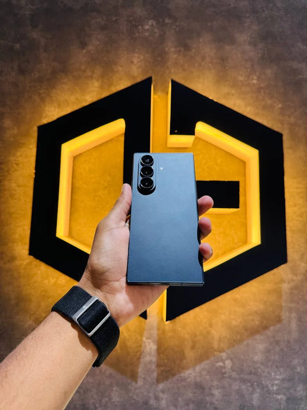 Samsung Z Fold 7 12+512GB - BLACK - Code (11307) - The Digital Hub