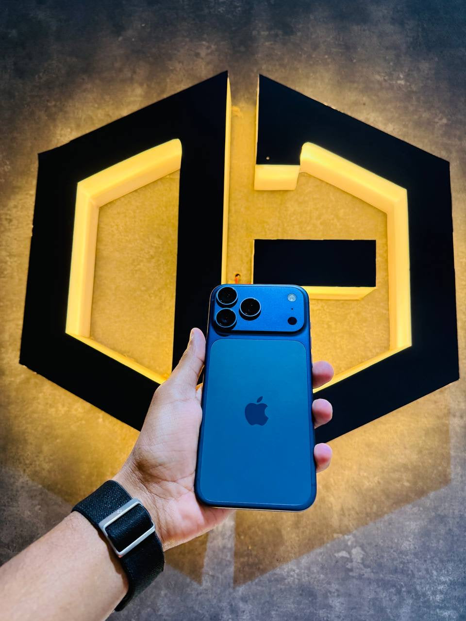 Apple iPhone 17 Pro Max 256GB - BLUE - Code (55045)