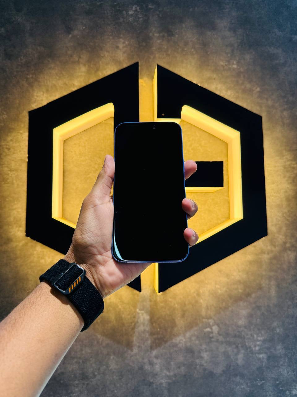 Apple iPhone 16 Plus 128GB - BLUE - Code (78438) - The Digital Hub