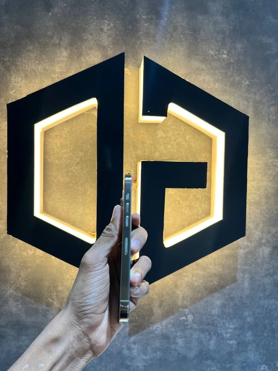 Apple iPhone 13 Pro 128GB - GOLD - Code (19773) - The Digital Hub