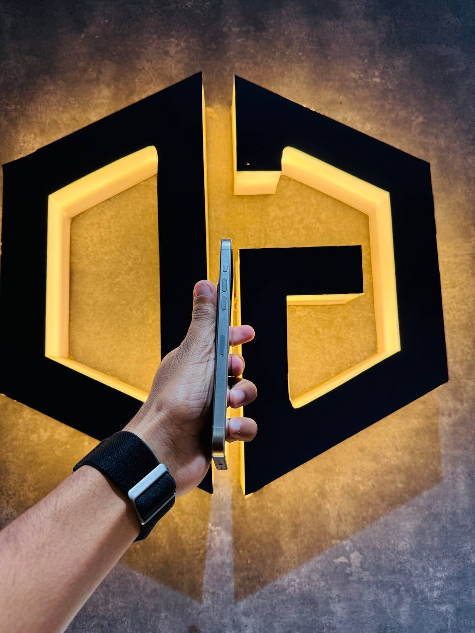 Apple iPhone 15 Pro Max 512GB - NATURAL TITANIUM - Code (48111)