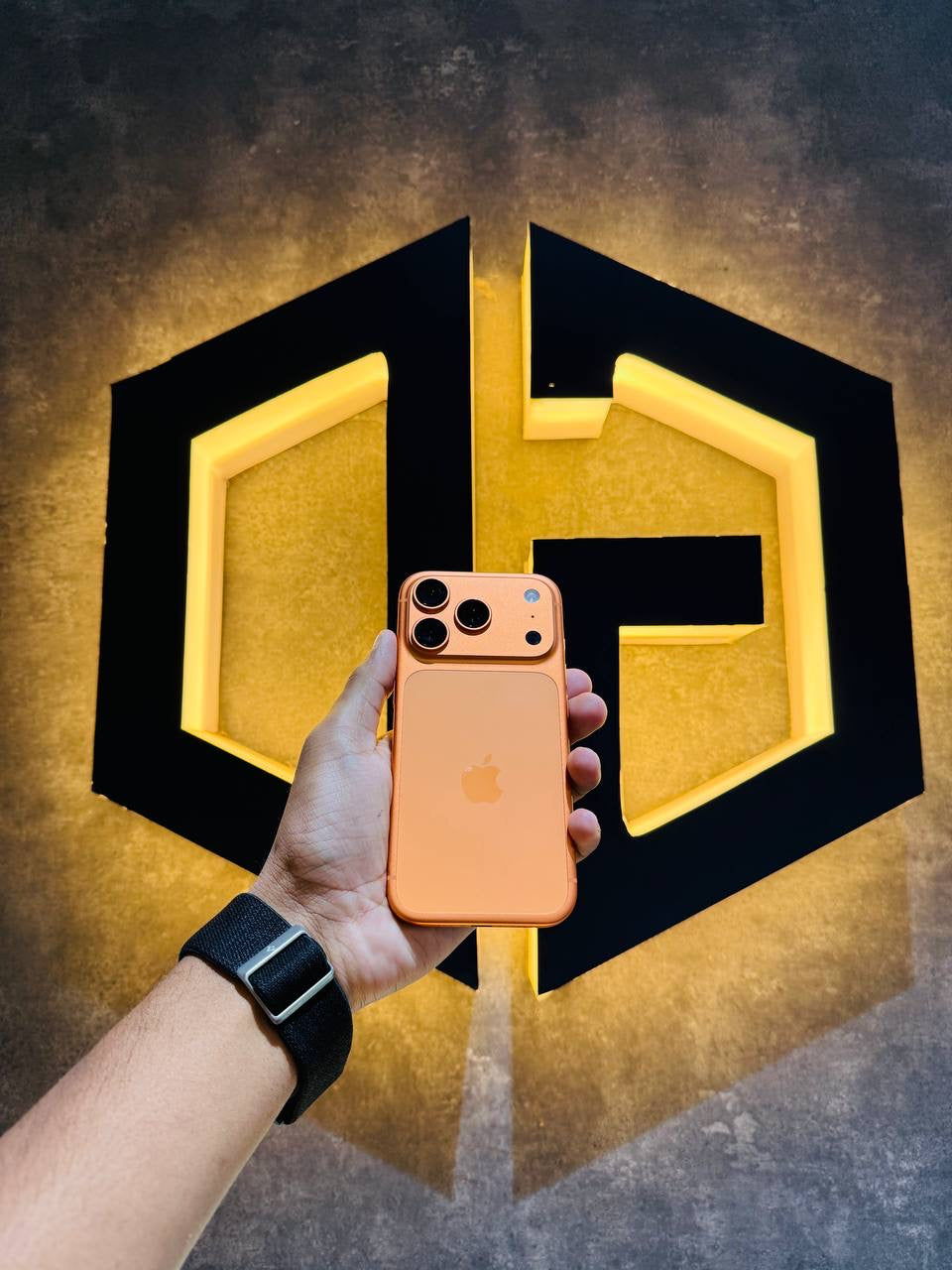 Apple iPhone 17 Pro 256GB - ORANGE - Code (51337)