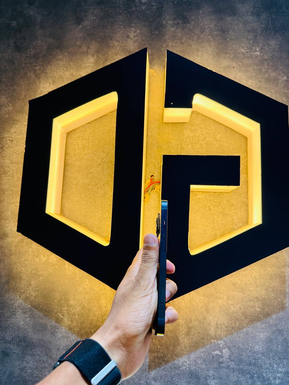 Apple iPhone 13 128GB - BLACK - Code (55877)