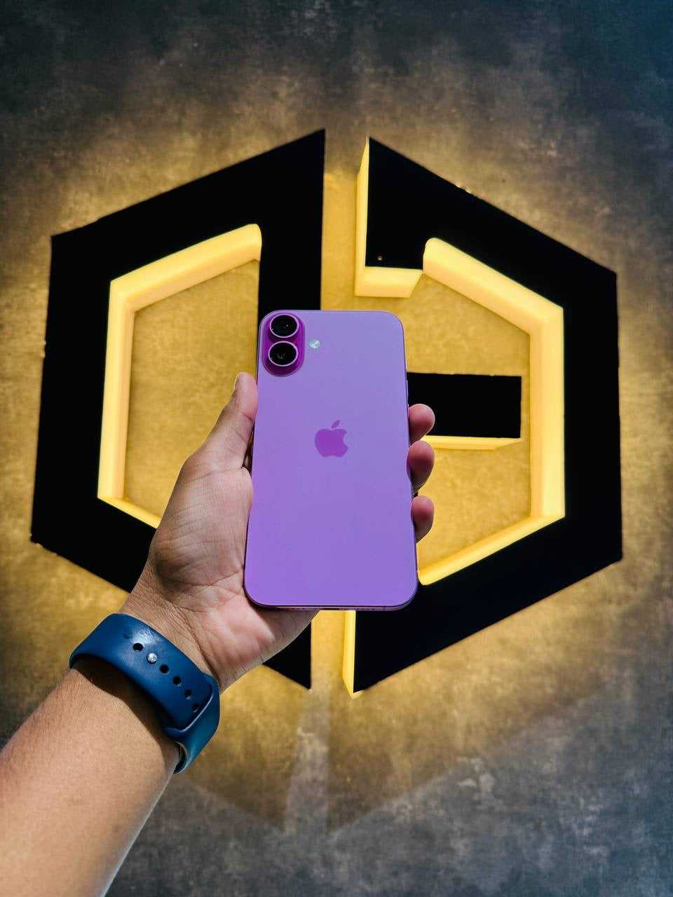 Apple iPhone 16 Plus 128GB - PINK - Code (58985)