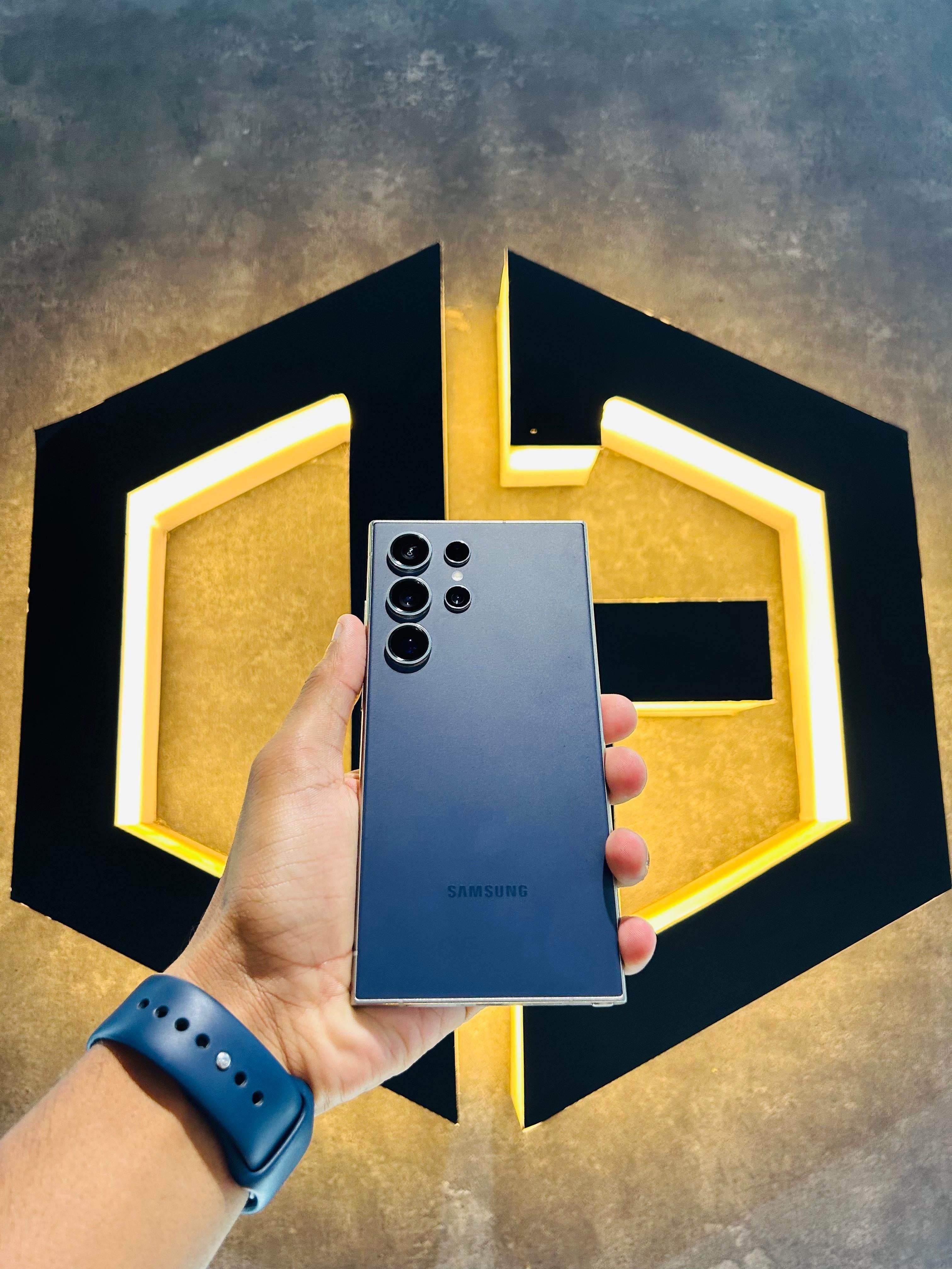 Samsung S24 Ultra 12+256GB - VIOLET TITANIUM - Code (87360) - The Digital Hub