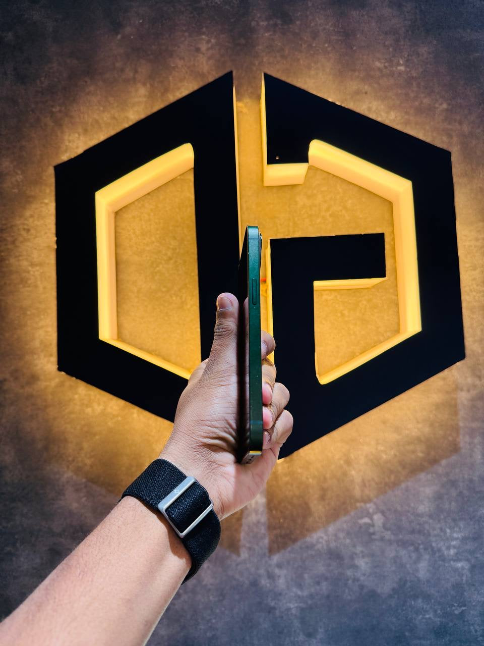 Apple iPhone 13 128GB - GREEN - Code (32041) - The Digital Hub