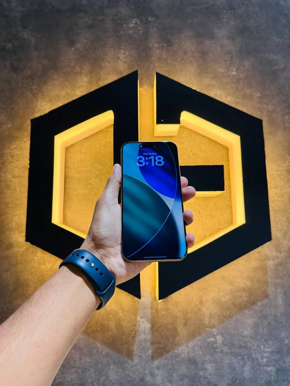 Apple iPhone 16 Pro Max 256GB - DESERT TITANIUM - Code (81393) - The Digital Hub