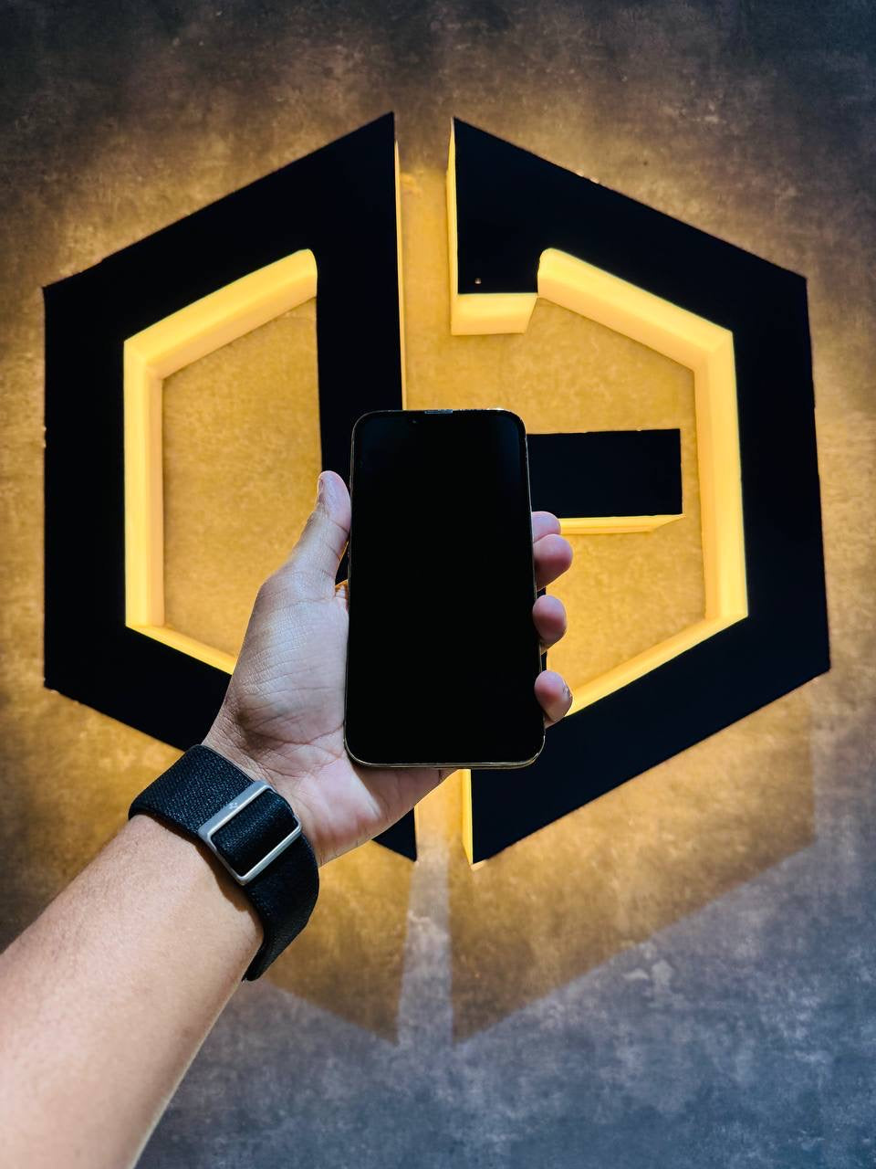 Apple iPhone 13 Pro 128GB - GOLD - Code (57750) - The Digital Hub