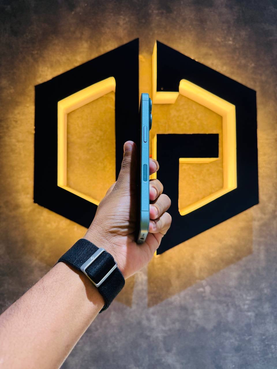 Apple iPhone 16 256GB - TEAL - Code (52061) - The Digital Hub