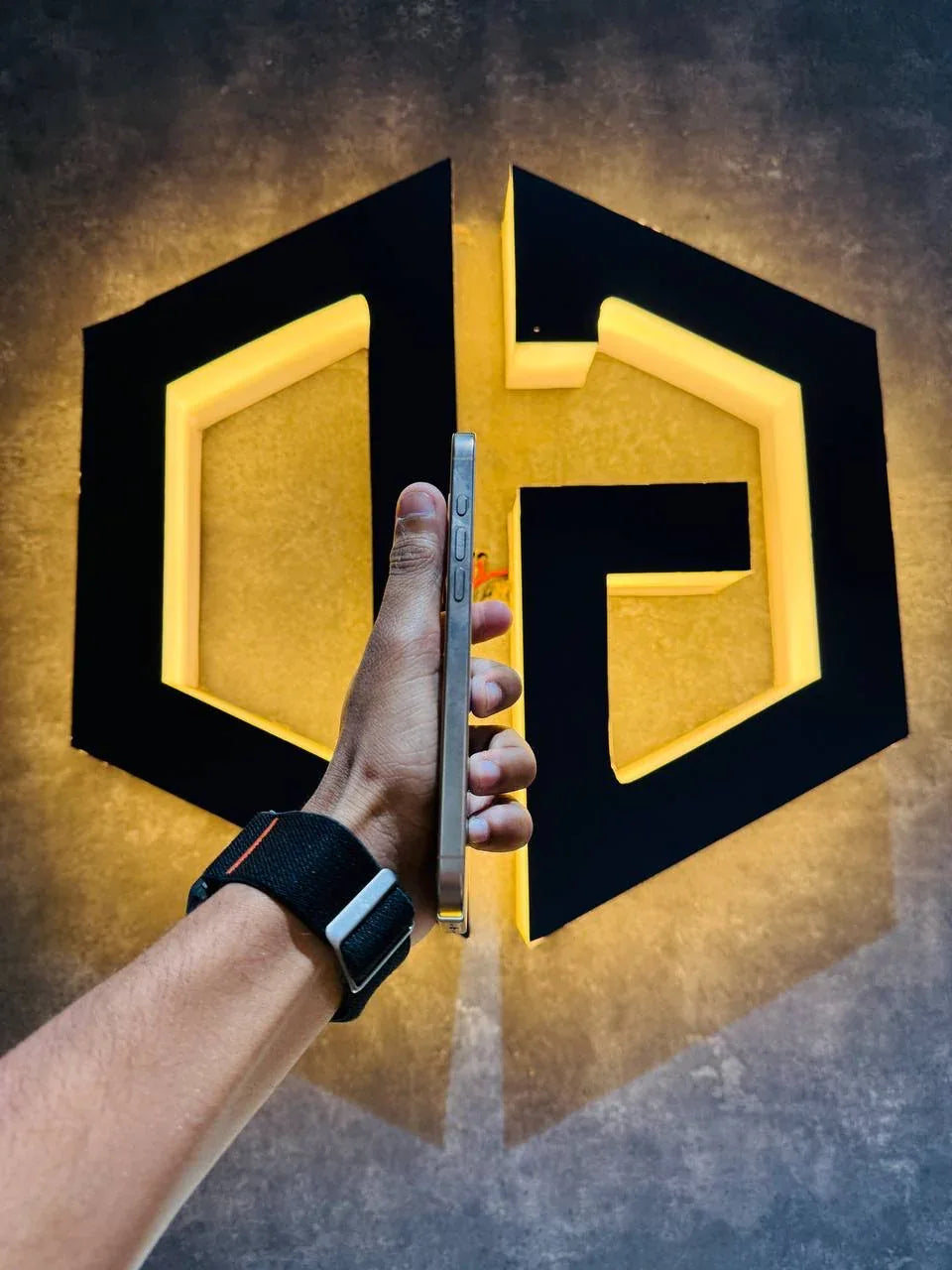 Apple iPhone 16 Pro Max 256GB - DESERT TITANIUM - Code (74528) - The Digital Hub