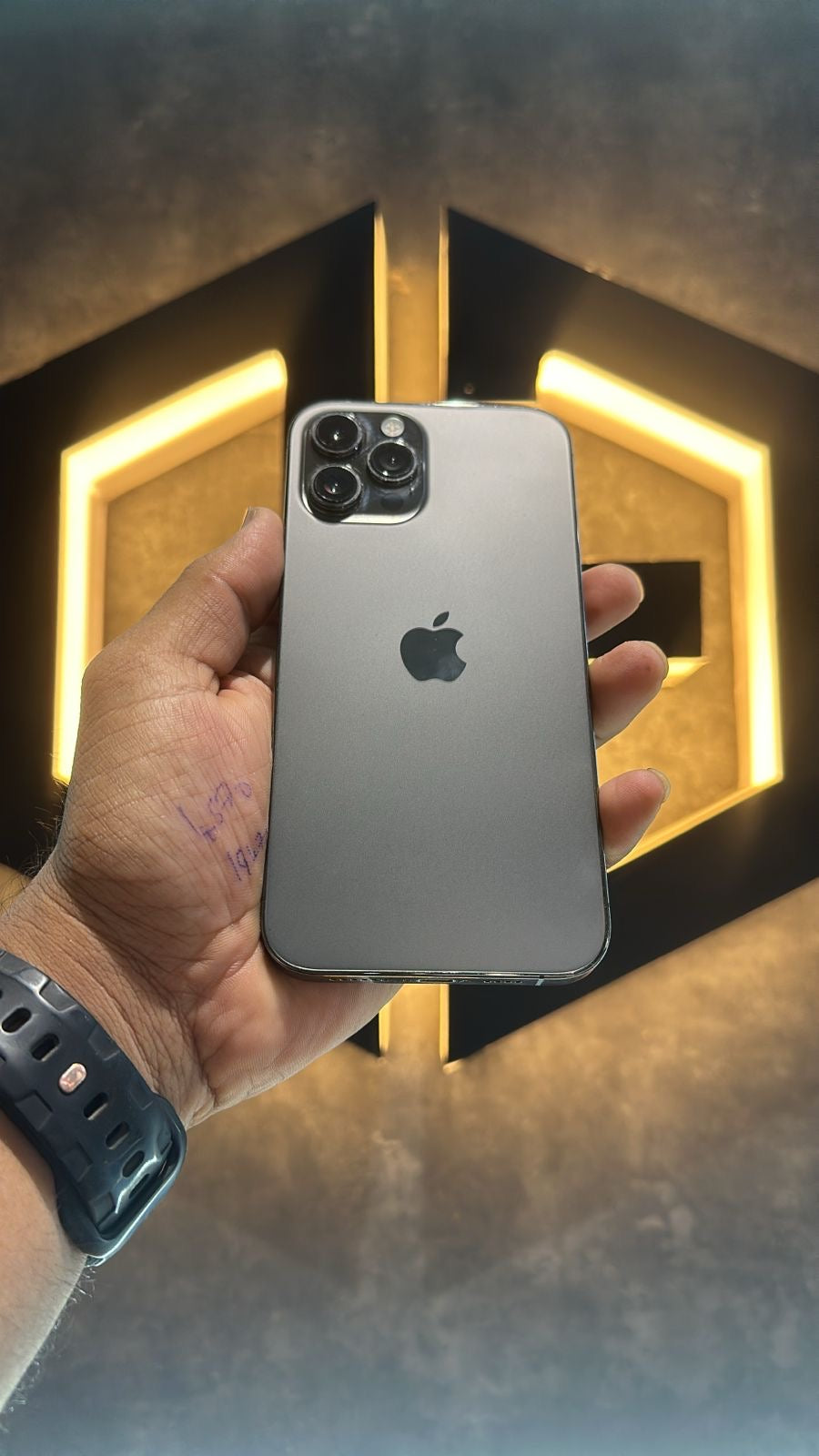Apple iPhone 12 Pro Max 256Gb - Black - Item Code (65734)
