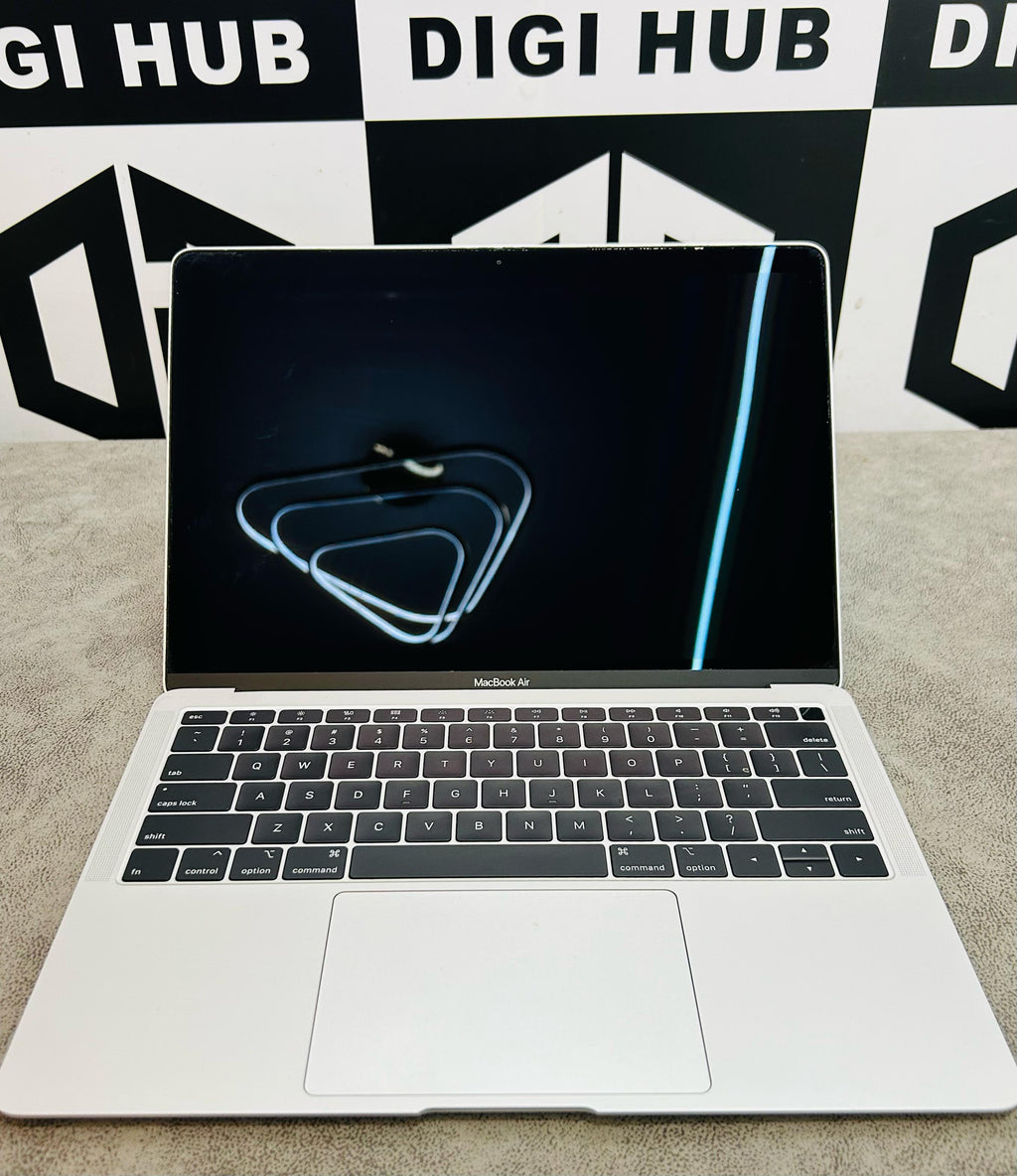 Apple Macbook Air 8+256Gb - Silver - Item Code (Llywk)
