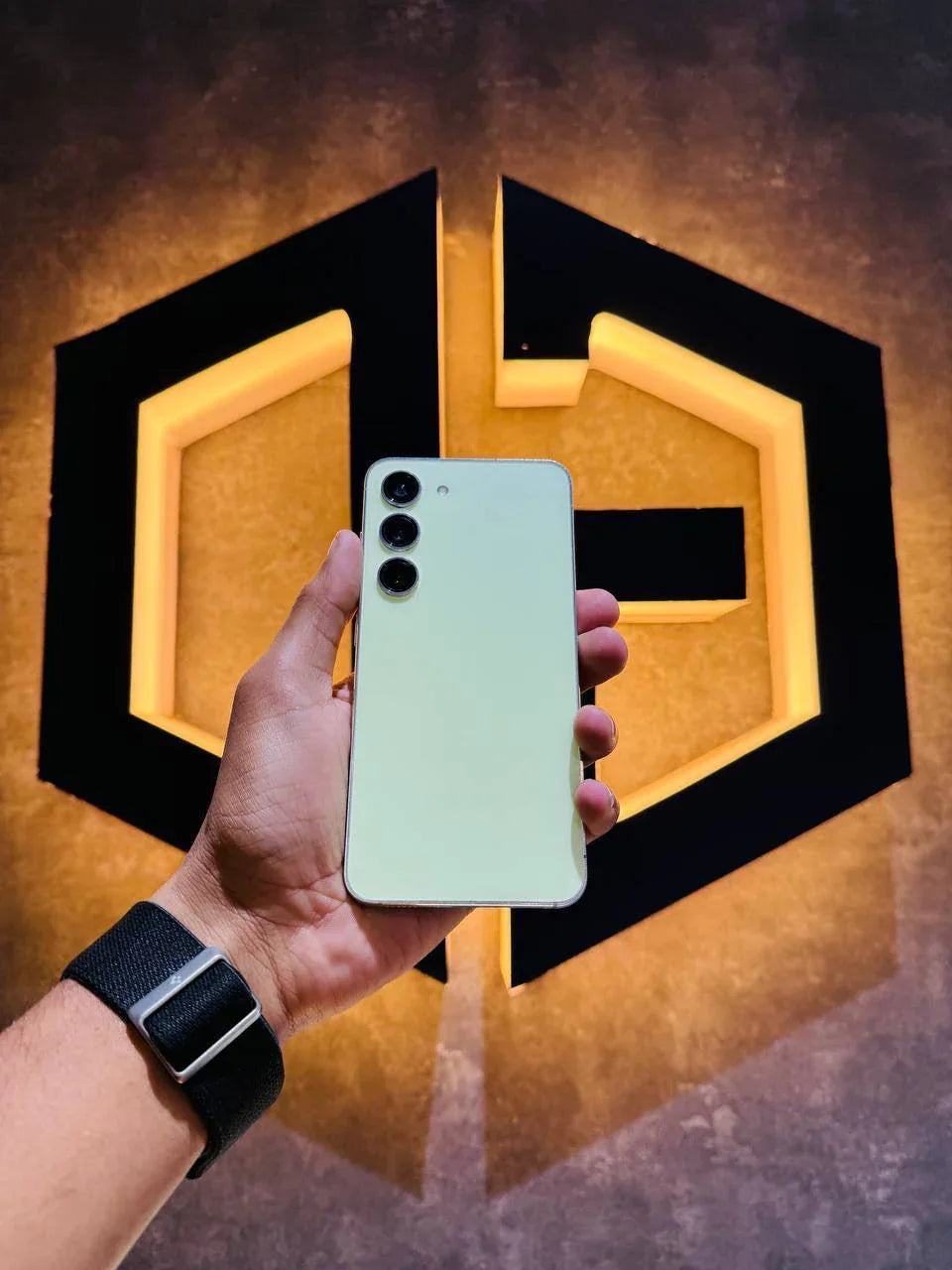 Samsung S23 8+256GB - LIME - Code (68023) - The Digital Hub