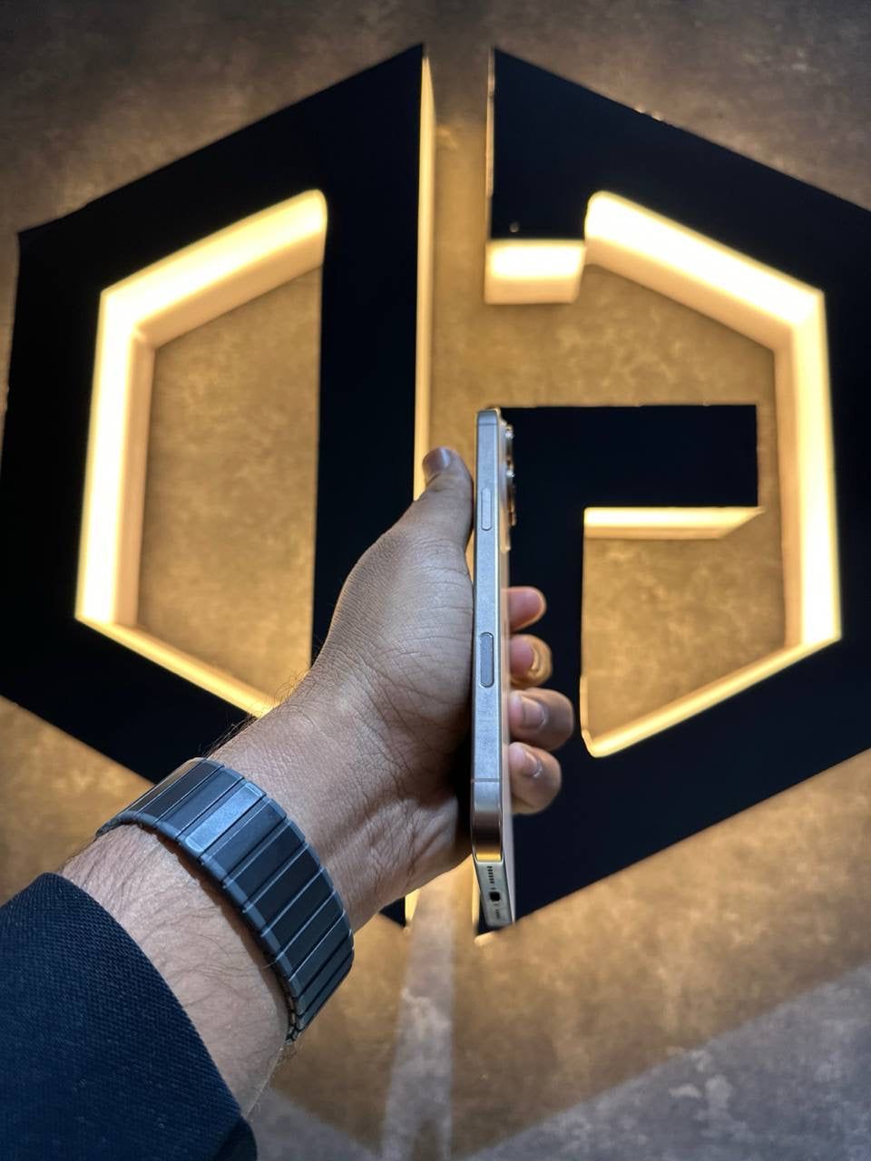 Apple iPhone 16 Pro Max 256GB - DESERT TITANIUM - Code (44332)