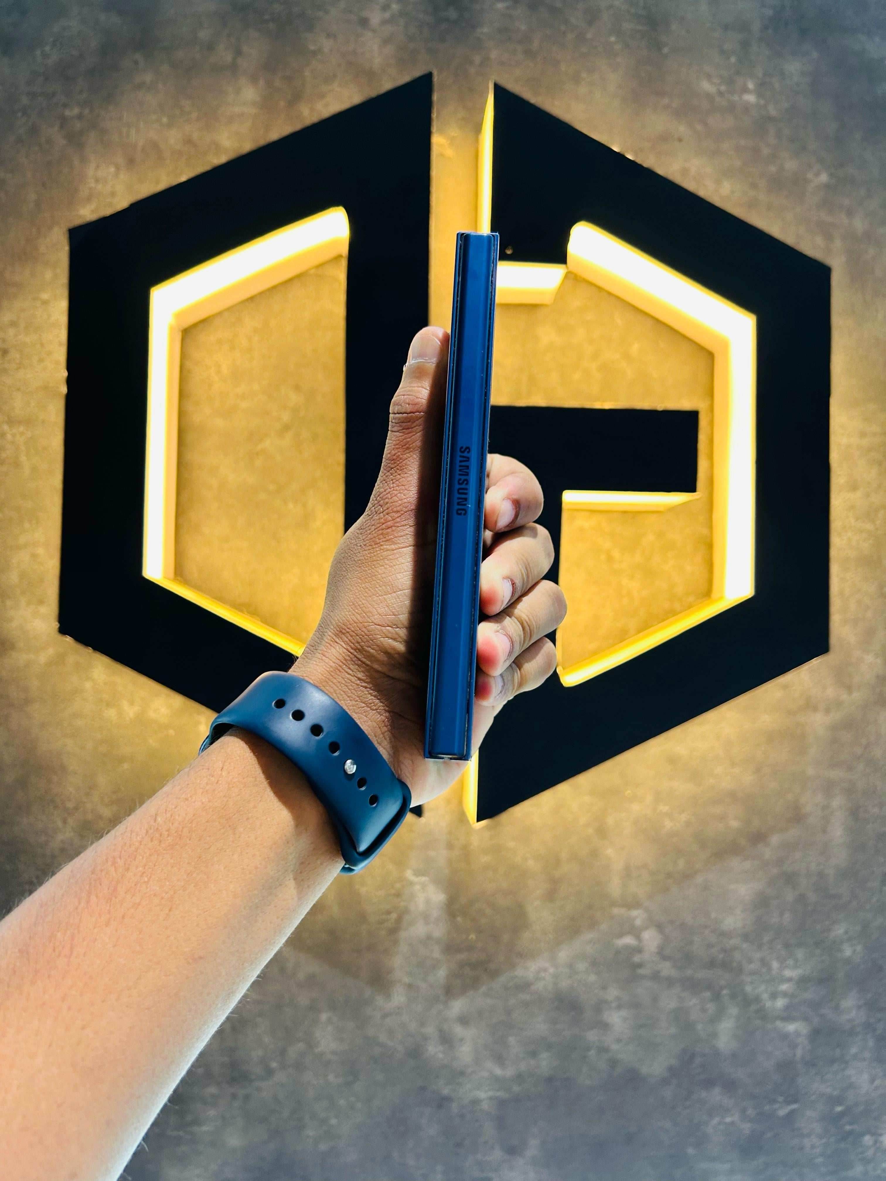 Samsung Z Fold 6 12+256GB - BLUE - Item Code (71567) - The Digital Hub