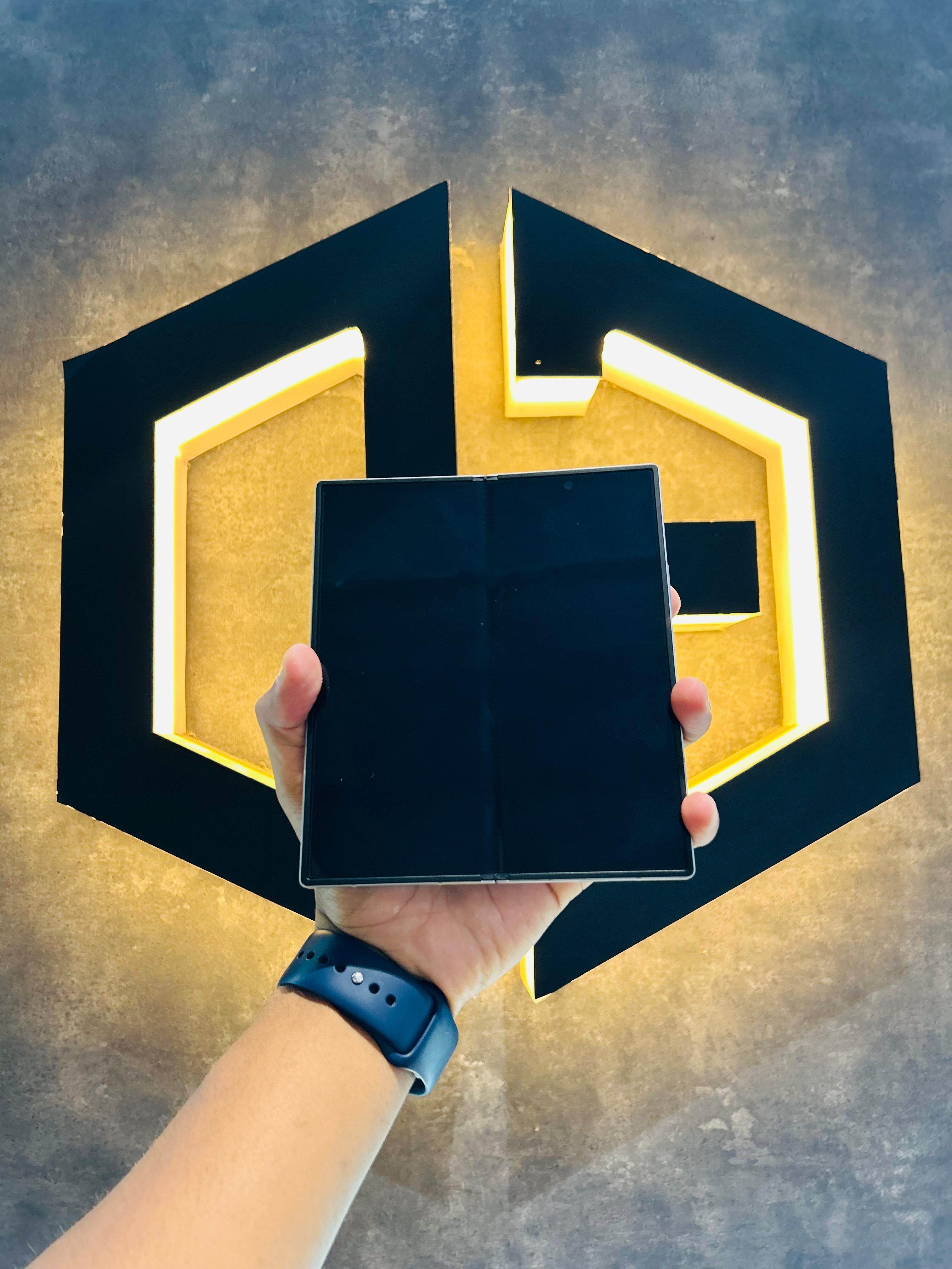 Samsung Z Fold 6 12+256GB - SILVER - Item Code (04688) - The Digital Hub