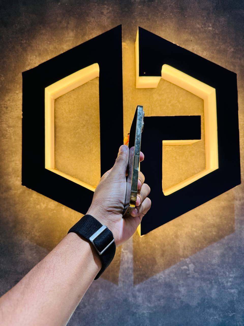 Apple iPhone 13 Pro 128GB - GOLD - Code (57750) - The Digital Hub