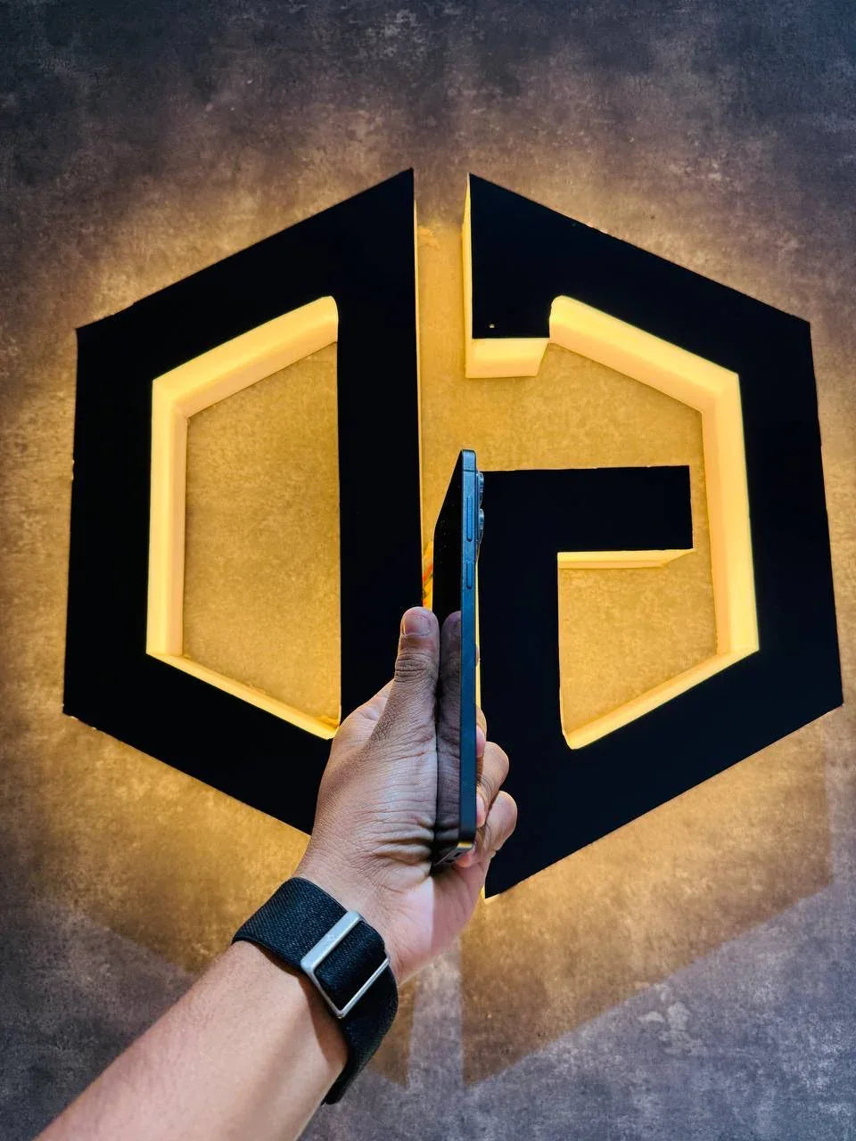 Samsung S25 Edge 12+512GB - BLACK - Code (65670) - The Digital Hub