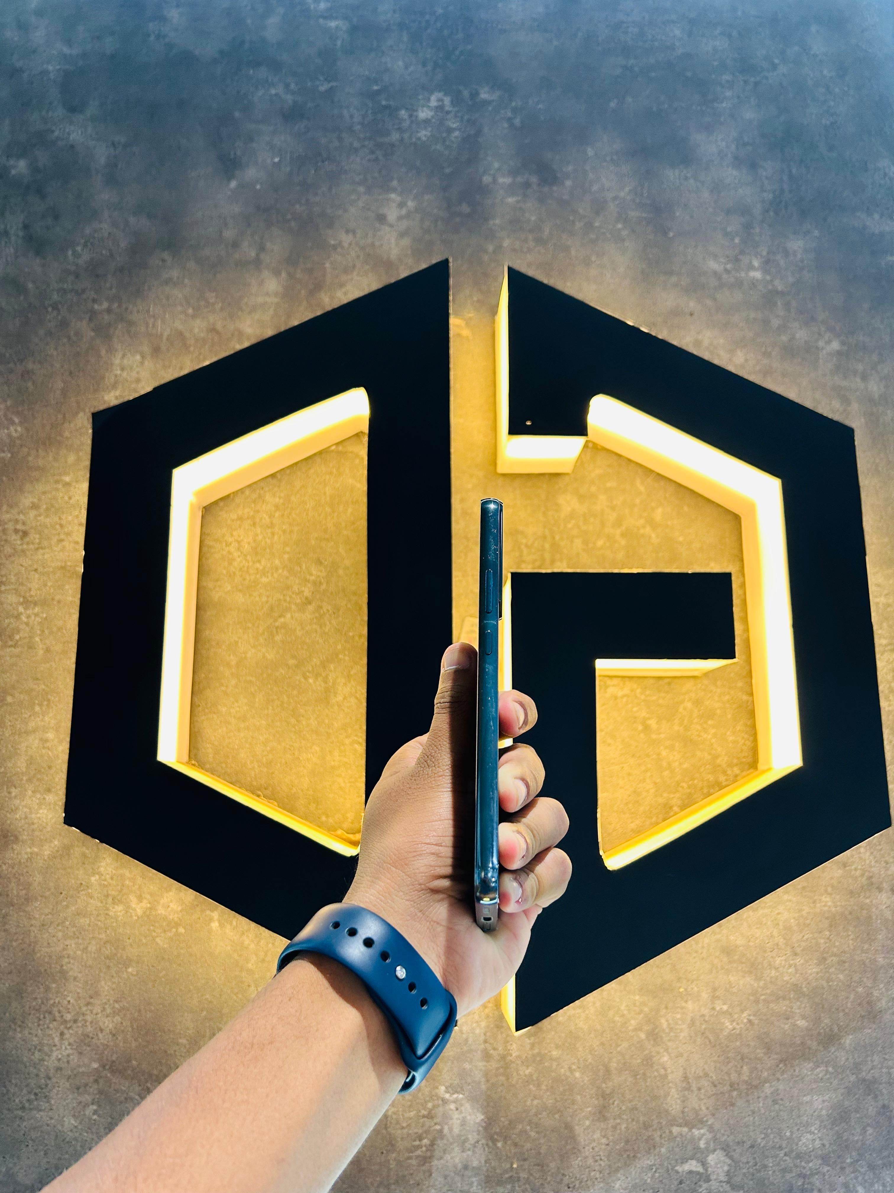 Samsung S22 Plus 8+256GB - GREEN - Item Code (40080) - The Digital Hub