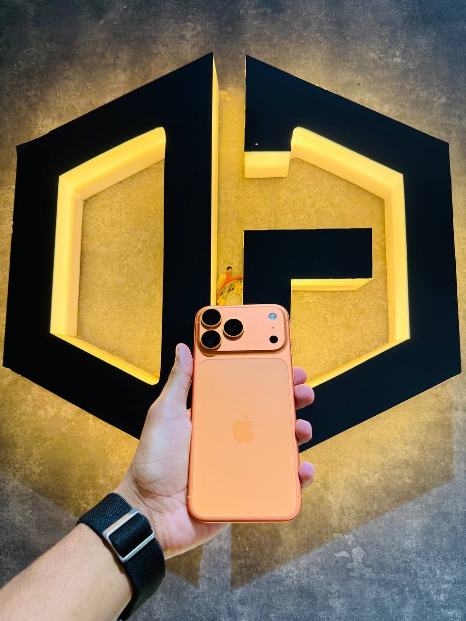 Apple iPhone 17 Pro Max 256GB - ORANGE - Code (26408)