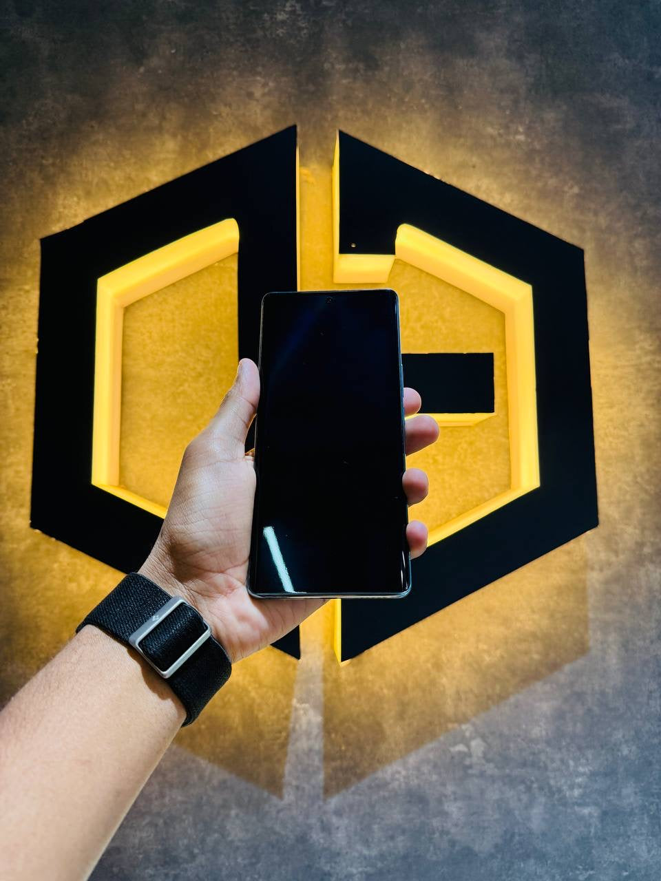 Vivo V30E 8+256GB - BLUE - Code (46250) - The Digital Hub