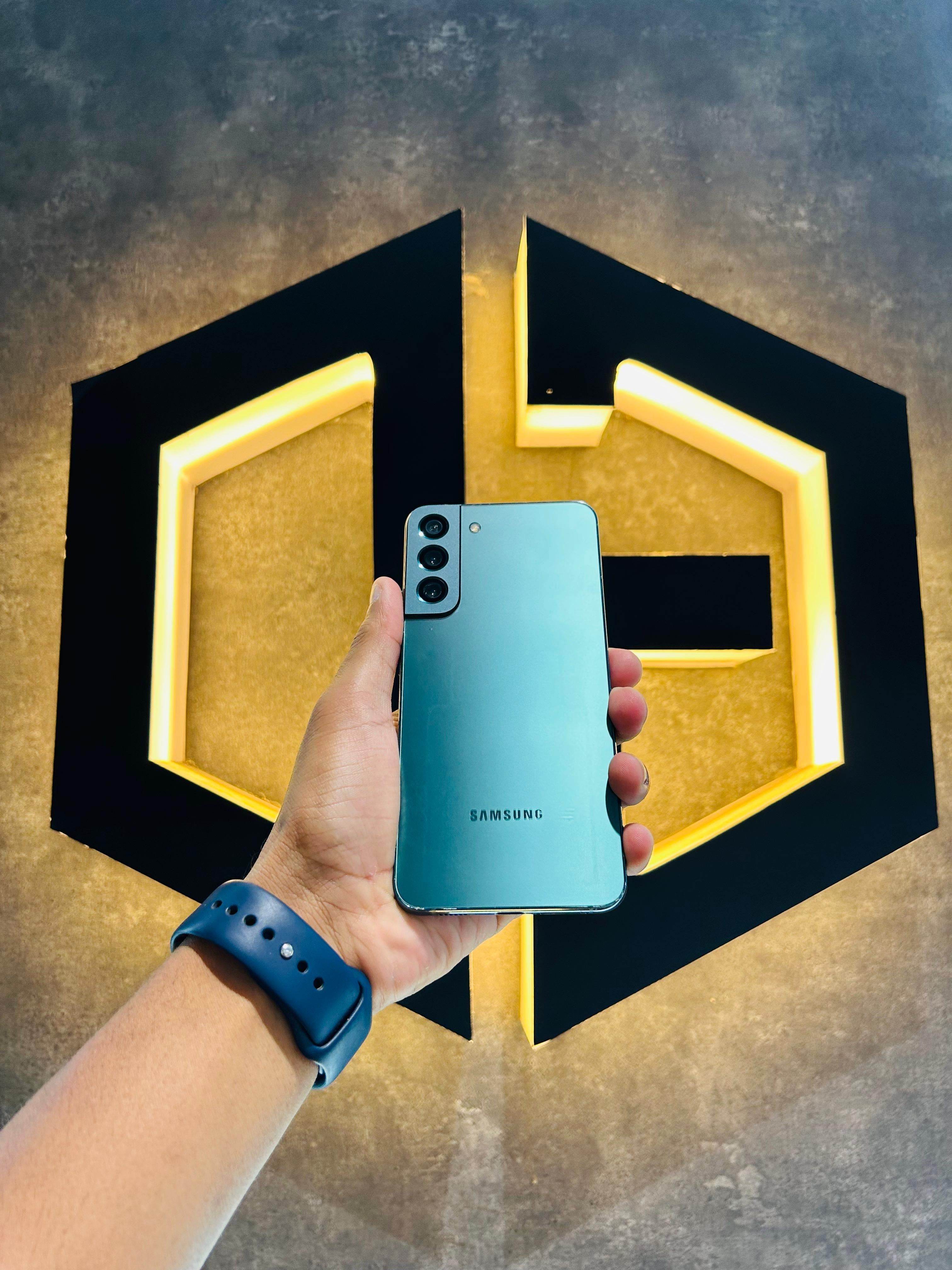 Samsung S22 Plus 8+256GB - GREEN - Item Code (40080) - The Digital Hub