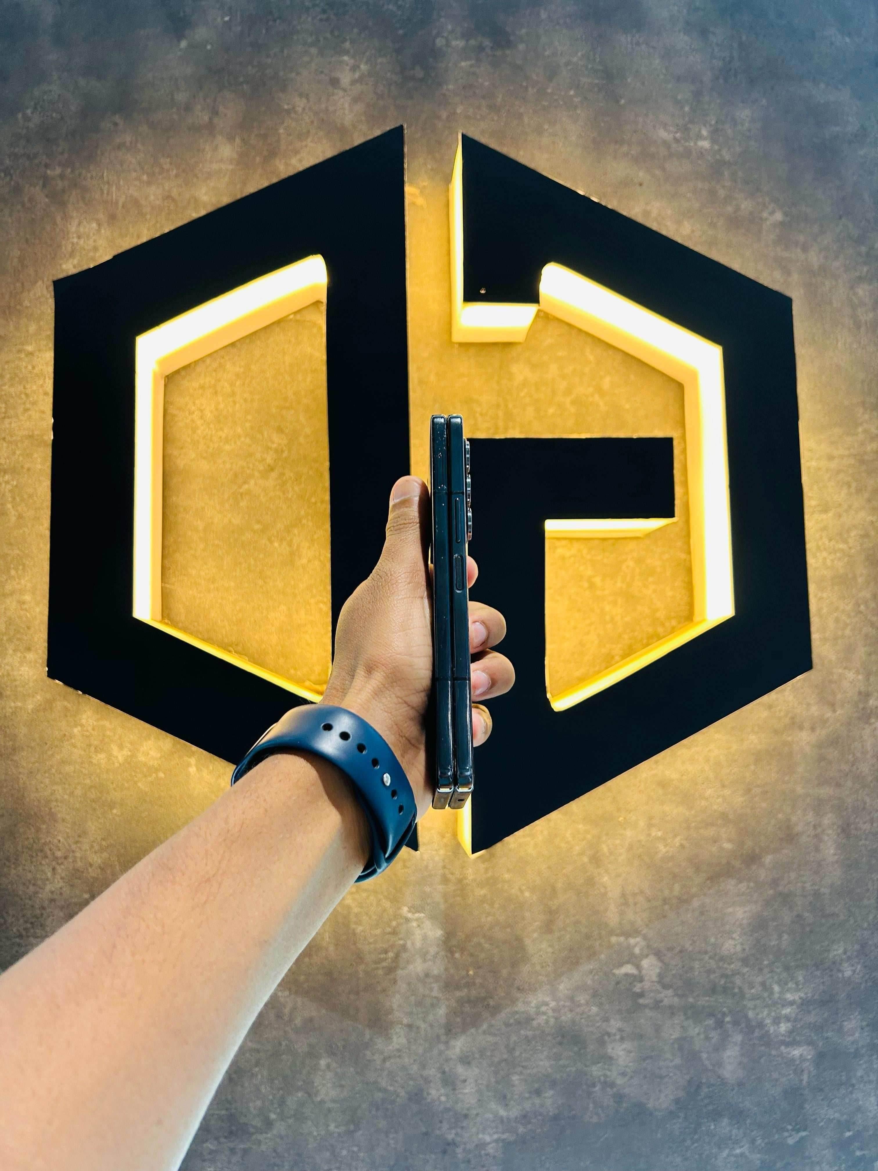 Samsung Z Fold 5 12+512Gb - Black - Item Code (056096) - The Digital Hub