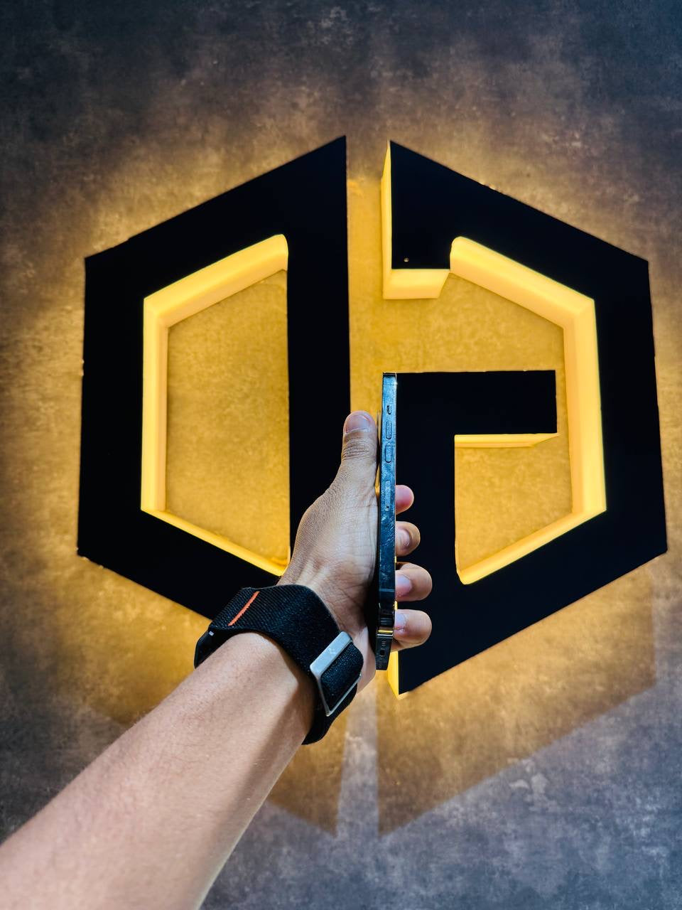 Apple iPhone 13 Pro 128GB - BLACK - Code (56387) - The Digital Hub