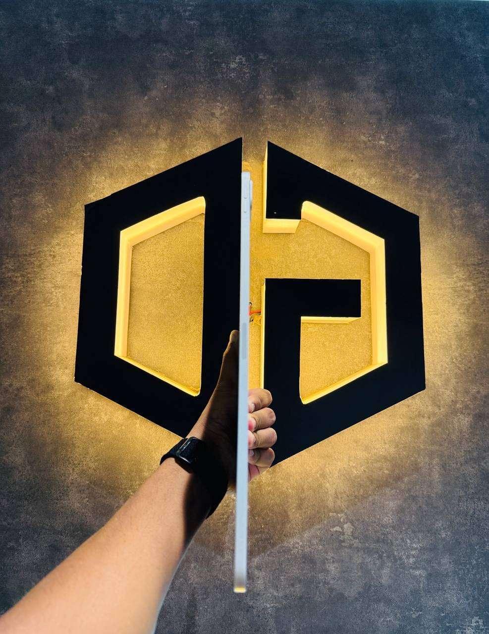 Apple iPad Pro 12.9 Inch 4TH Gen 128GB - SILVER - Code (LPV04) - The Digital Hub