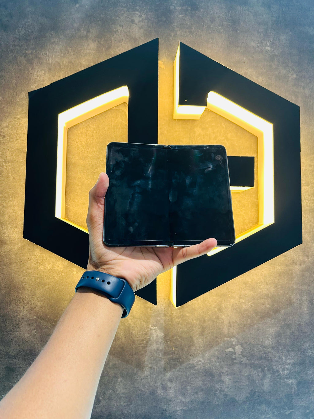 Google Pixel Fold 12+256GB - BLACK- Item Code (46580)