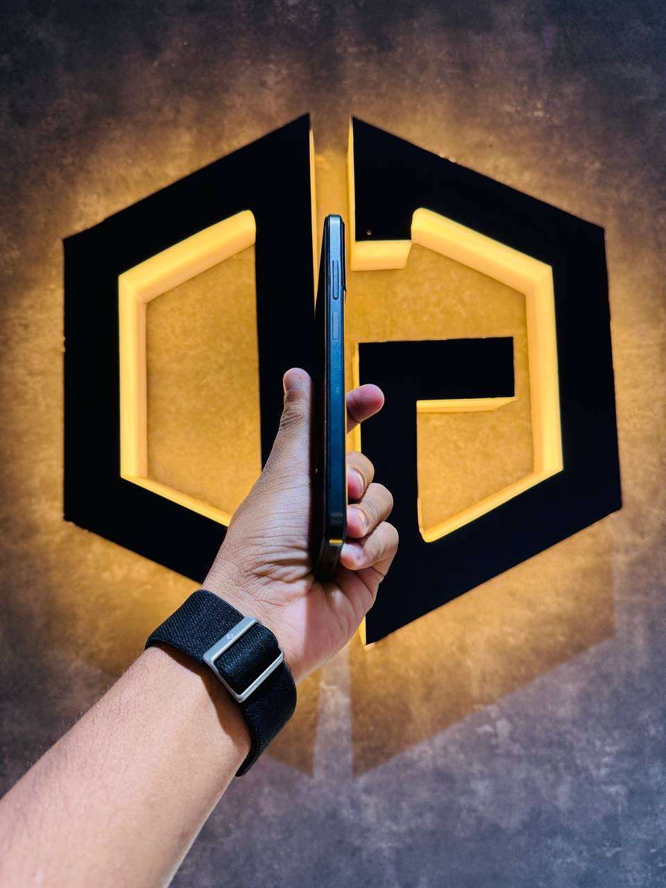 Redmi Note 11R 8+256GB - BLACK - Code (50209) - The Digital Hub