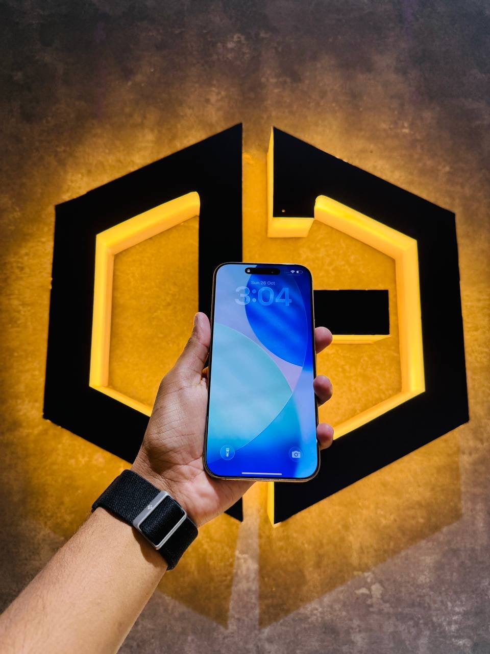 Apple iPhone 16 Pro Max 256GB -DESERT  TITANIUM - Code (37595) - The Digital Hub