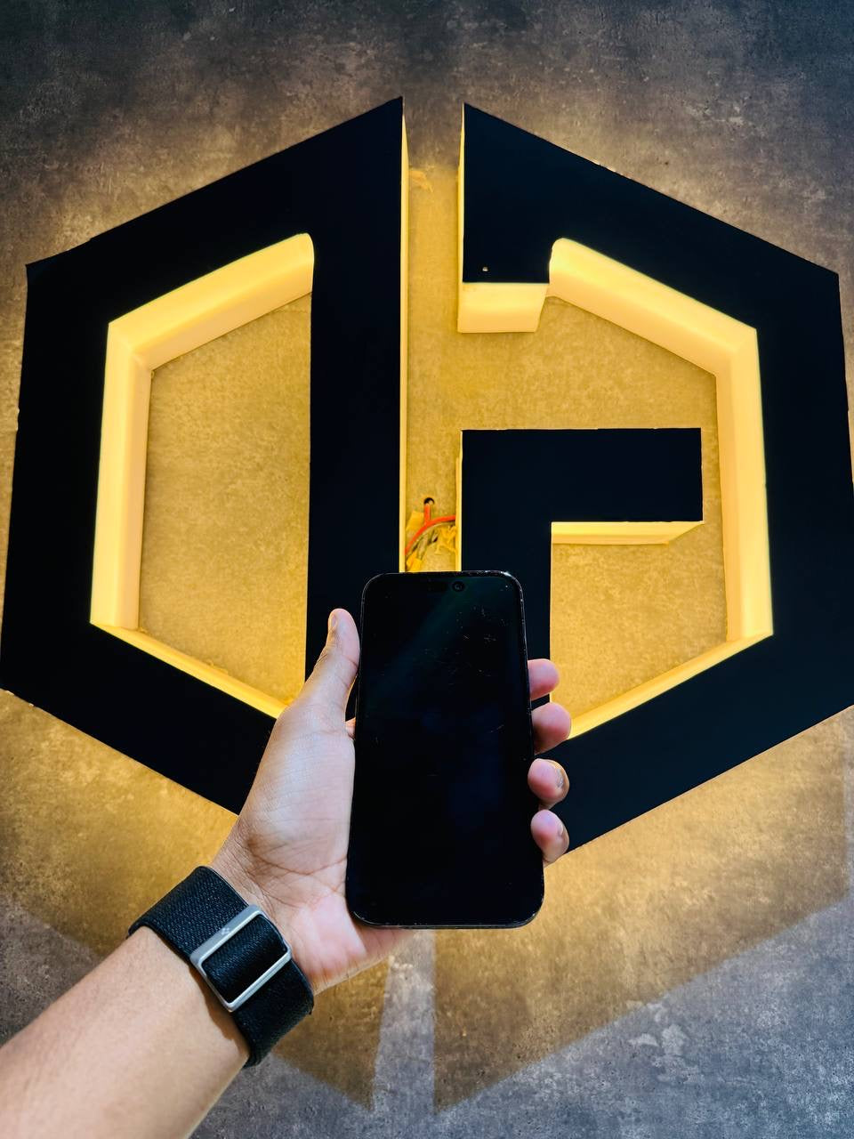 Apple iPhone 14 Pro 256GB - BLACK - Code (57670)