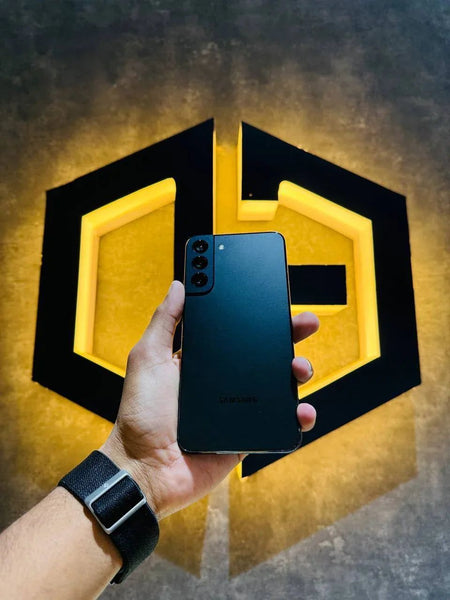 Samsung S22 Plus 8+128GB - BLACK - Code (67043) - The Digital Hub