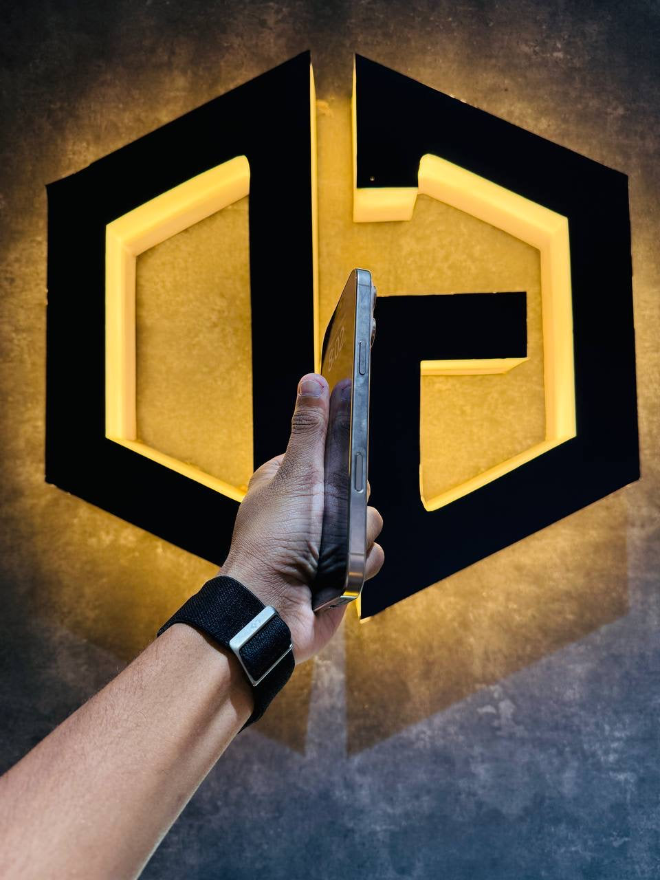 Apple iPhone 16 Pro Max 256GB - DESERT TITANIUM - Code (84278)